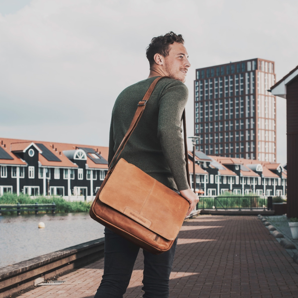Business-Taschen - Aktentaschen - Laure Bags and Travel