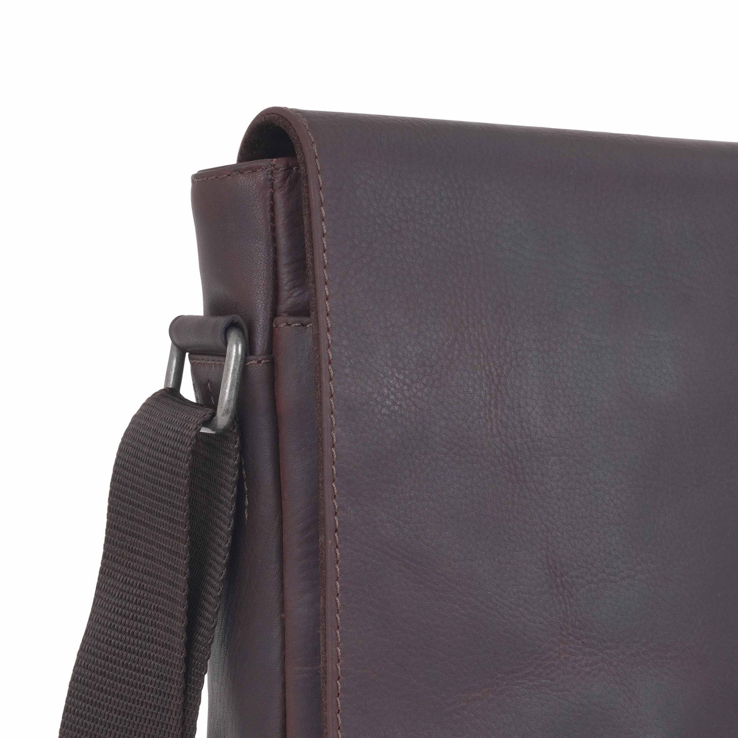 Schultertasche Jeremy 4010003239 von Strellson