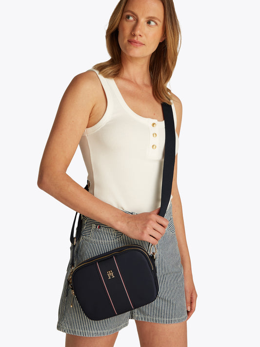 Umhängetasche Poppy corp AW0AW17230 von Tommy Hilfiger