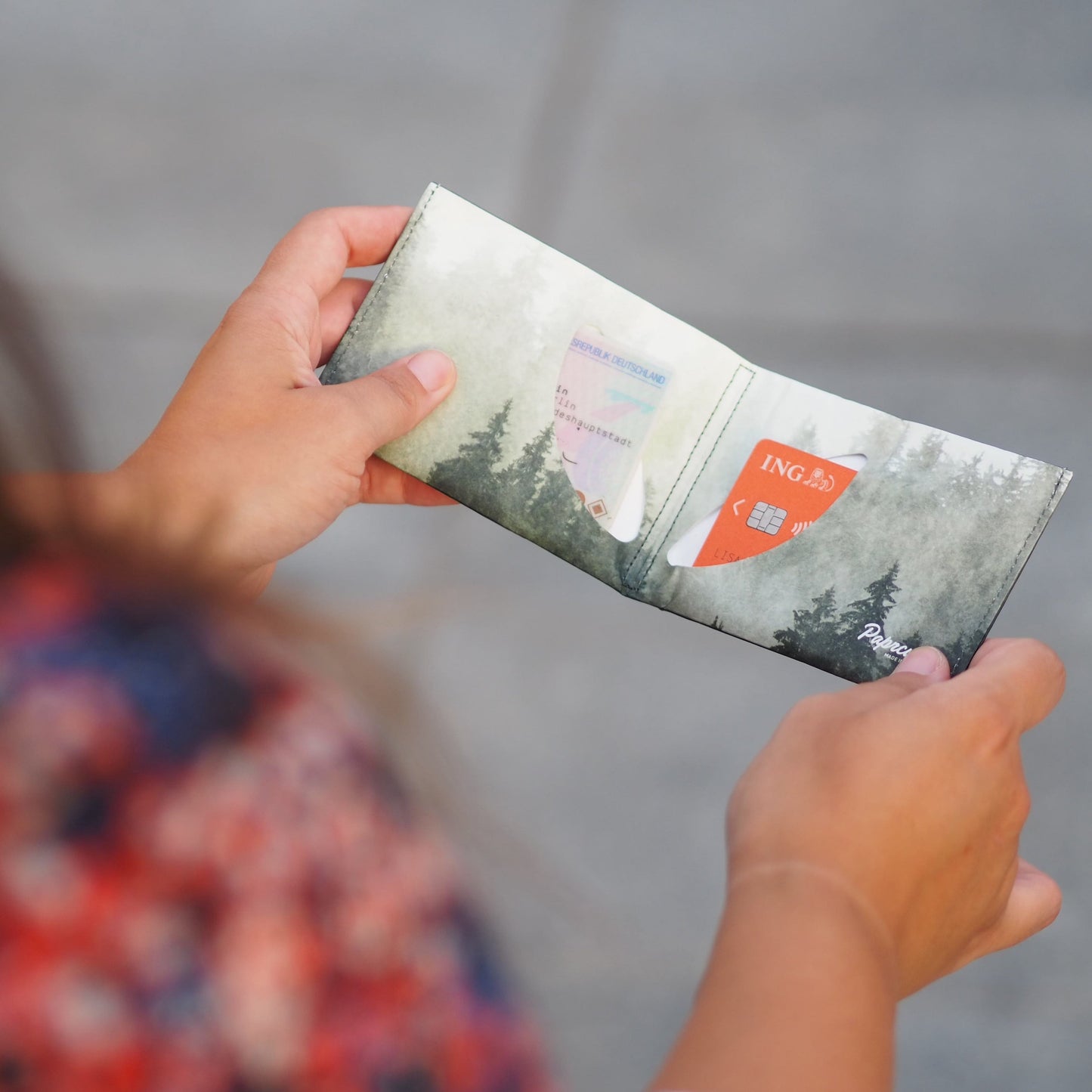 Paprcuts RFID Geldbeutel "Foggy Morning" aus reißfestem Tyvek - Papier - Alternative - Laure Bags and Travel