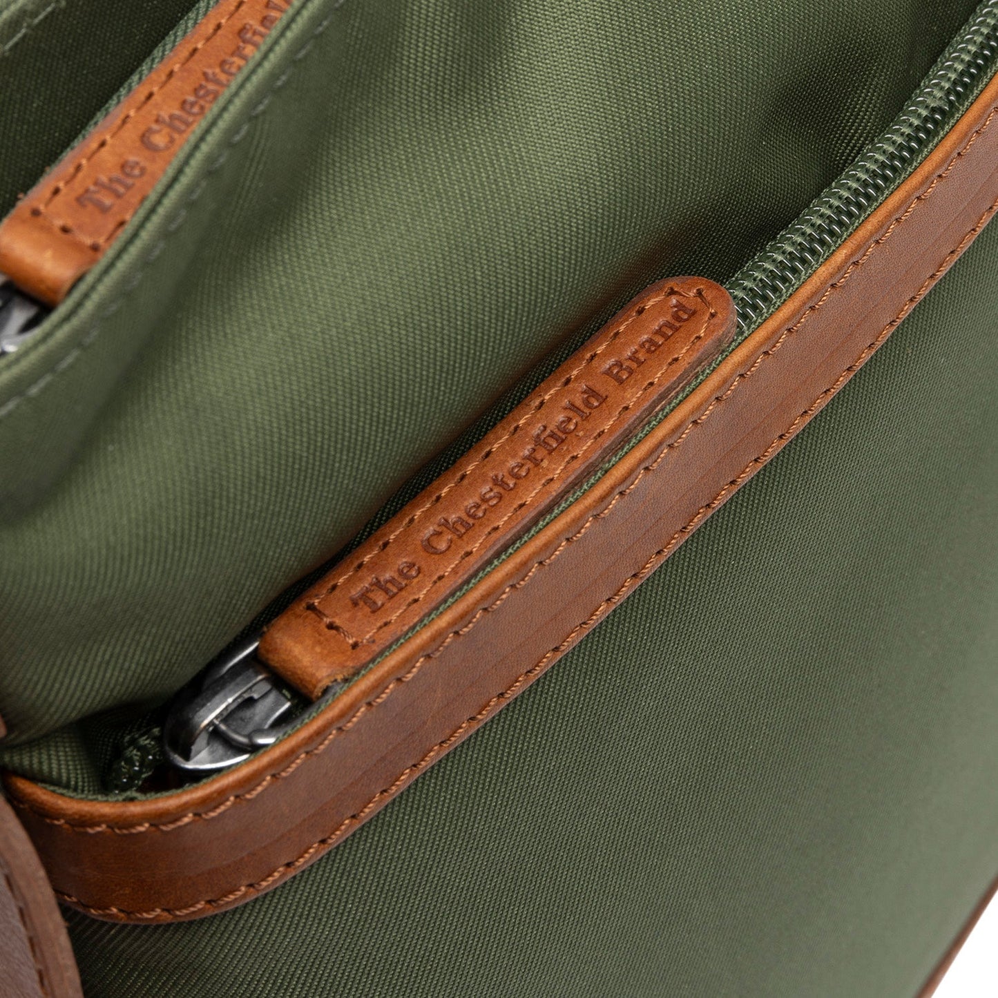 Schultertasche Malmo C48.1800 von The Chesterfield Brand - Laure Bags and Travel