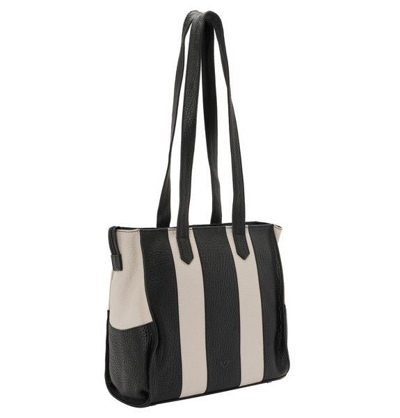 Schultertasche Mandira 22147 von Voi - Laure Bags and Travel