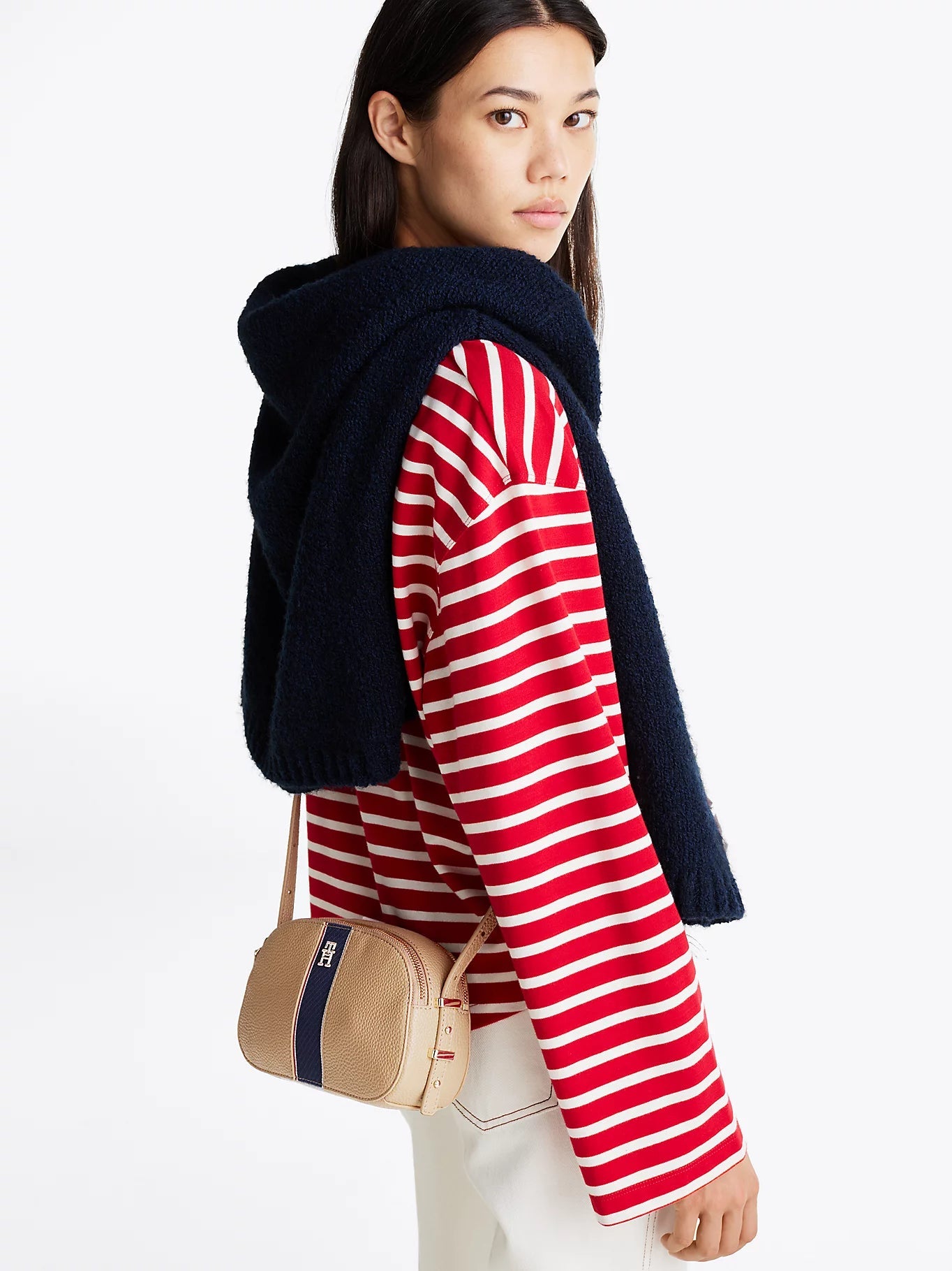 Umhängetasche TH Legacy AW0AW16898 von Tommy Hilfiger - Laure Bags and Travel