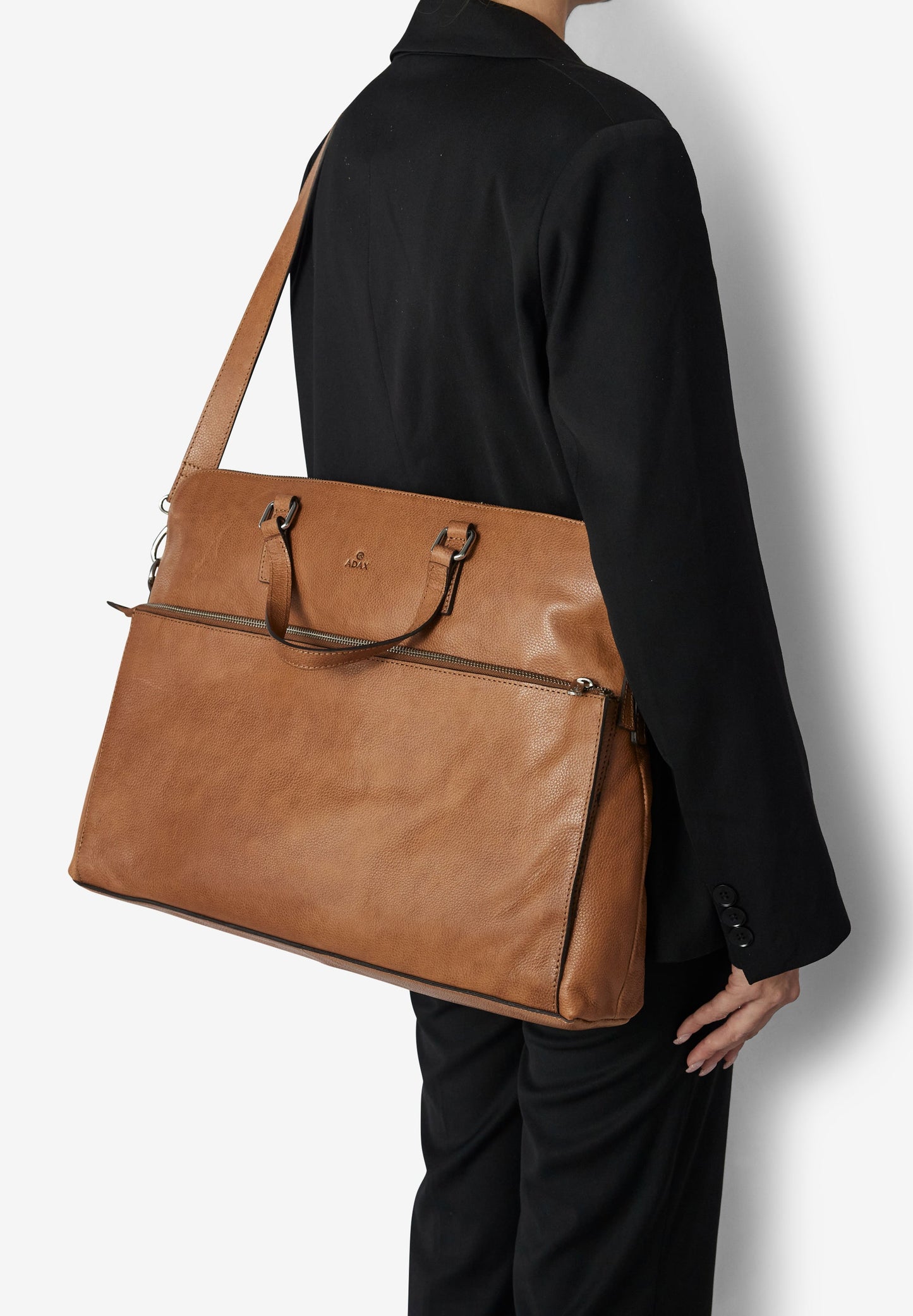 Business - Laure Bags and Travel