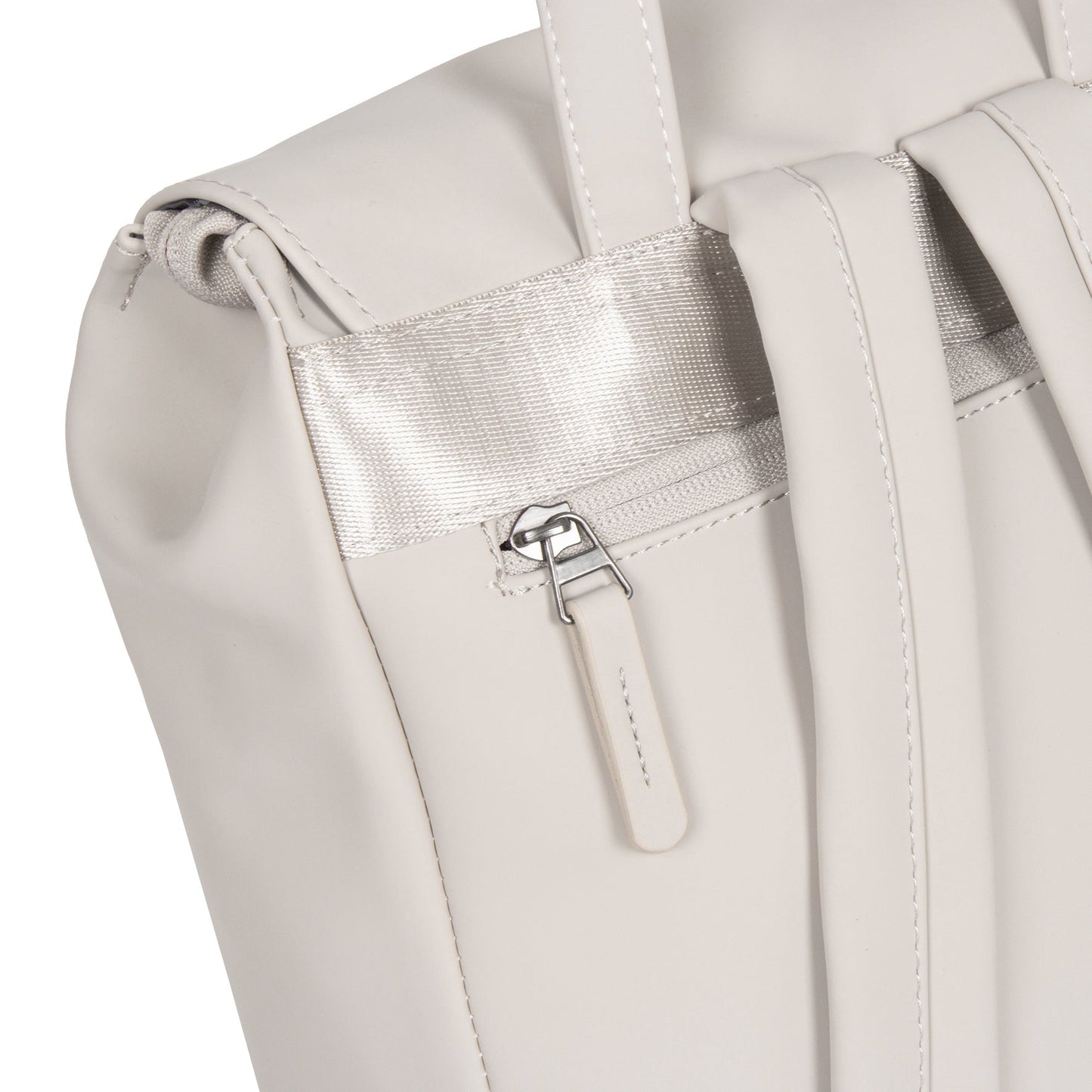 Daley backpack flap 25x13x40cm von New Rebels - Laure Bags and Travel