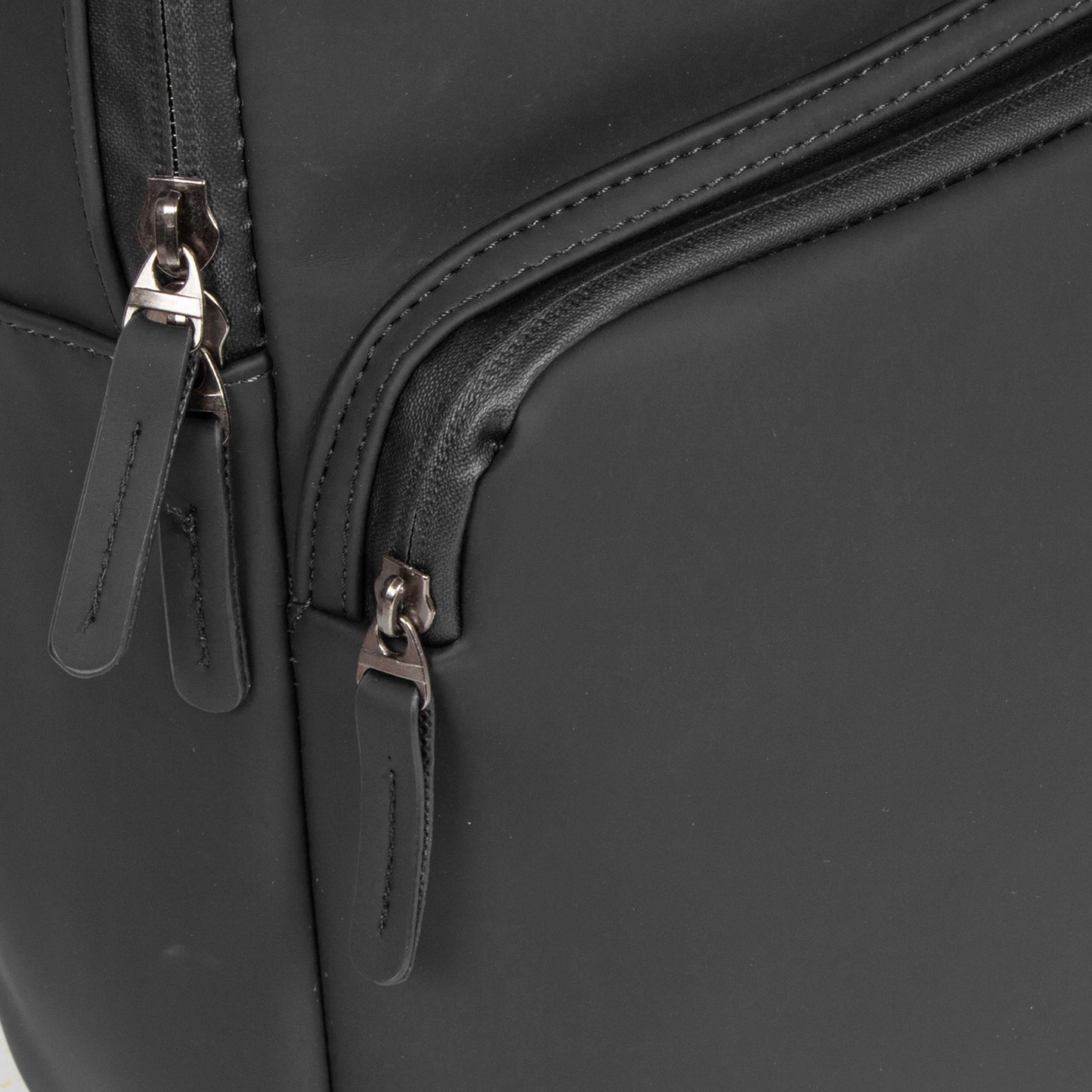 "Harper" backpack round 11L 28x8x40cm - Laure Bags and Travel