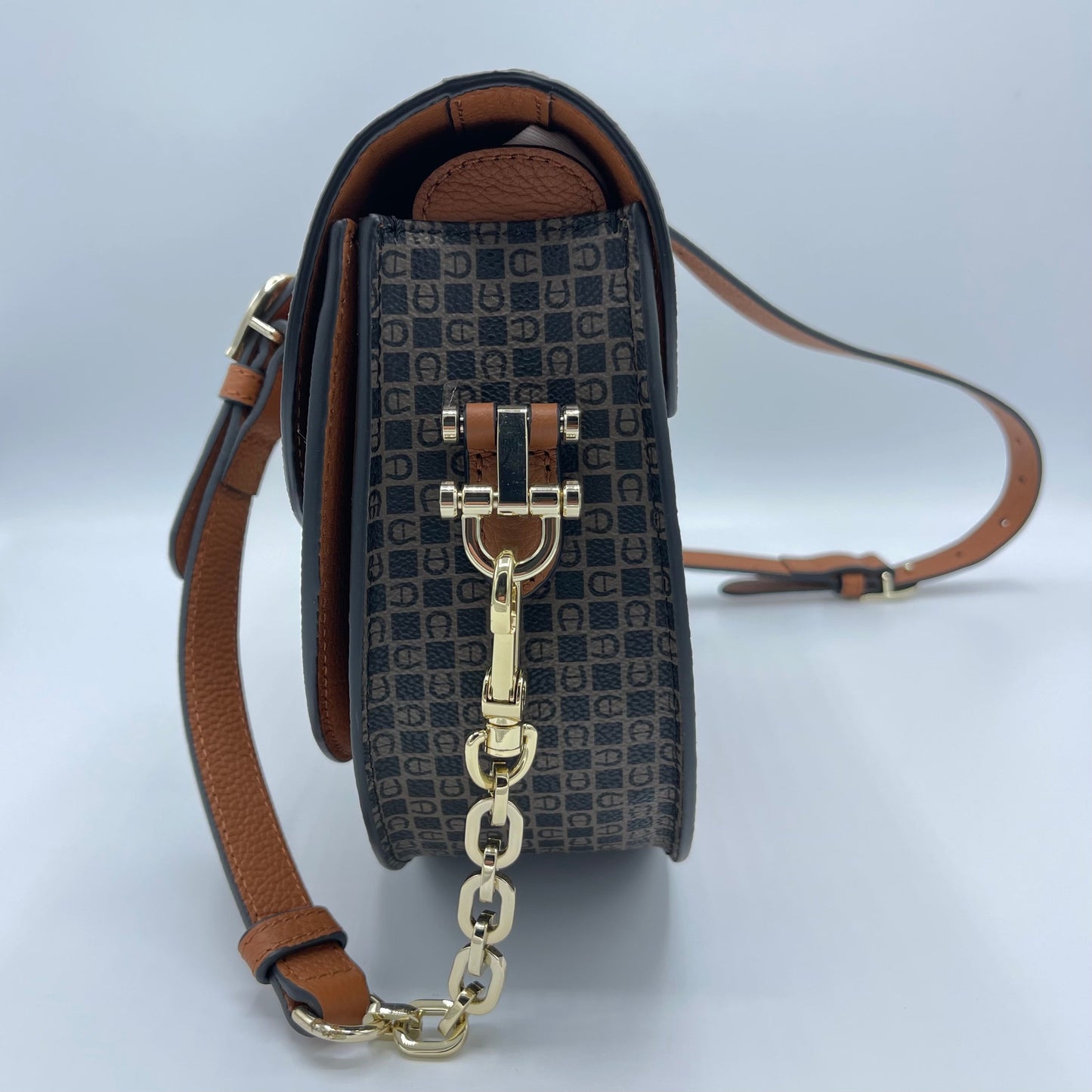 Mariella Dadino Umhängetasche M - Laure Bags and Travel