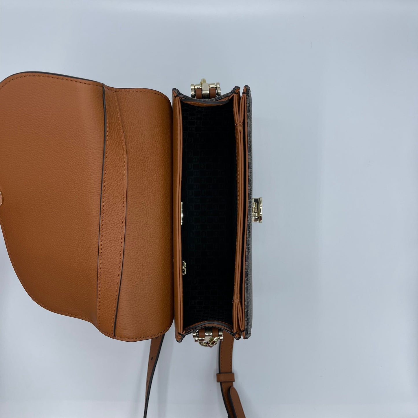 Mariella Dadino Umhängetasche M - Laure Bags and Travel