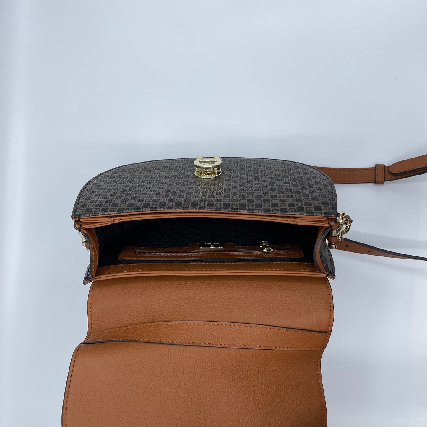 Mariella Dadino Umhängetasche M - Laure Bags and Travel