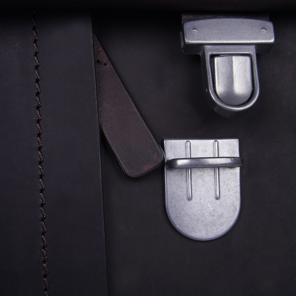 Messenger - Laure Bags and Travel