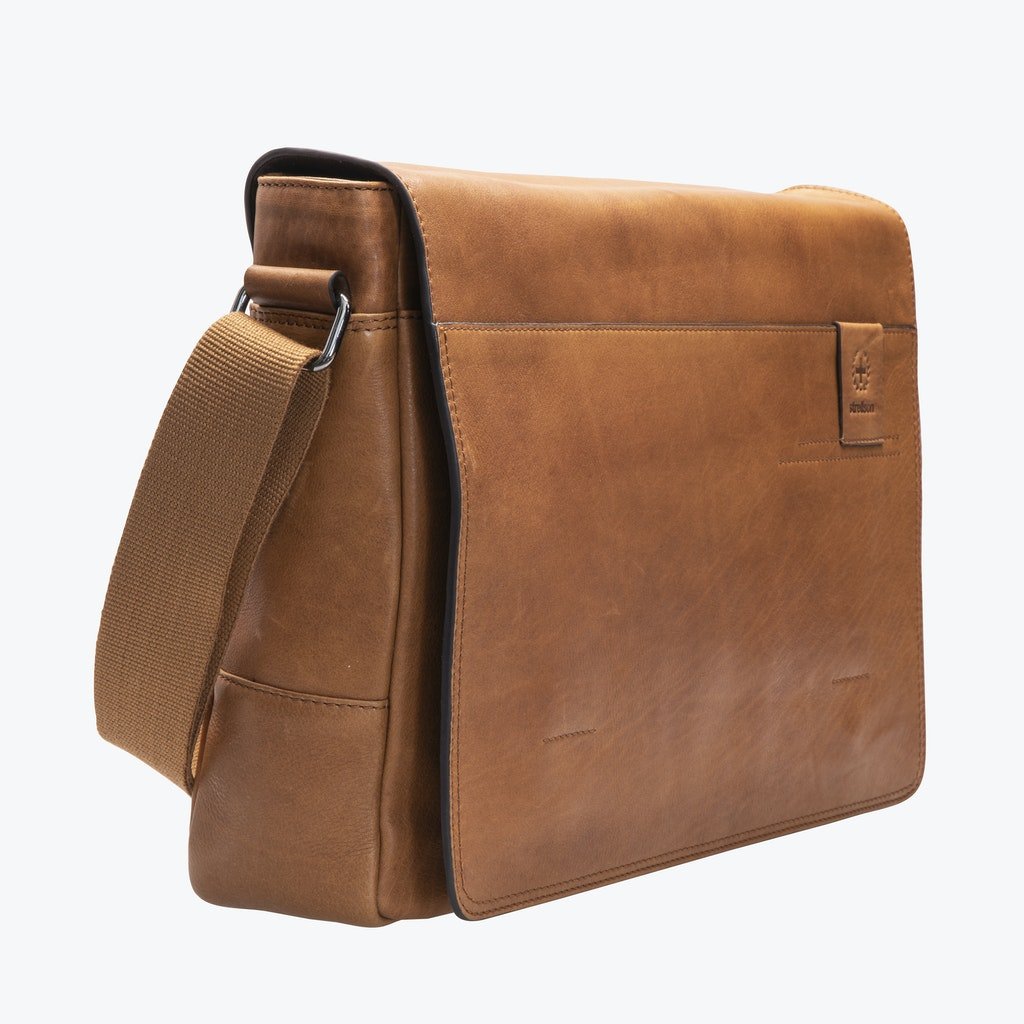 Messenger - Laure Bags and Travel