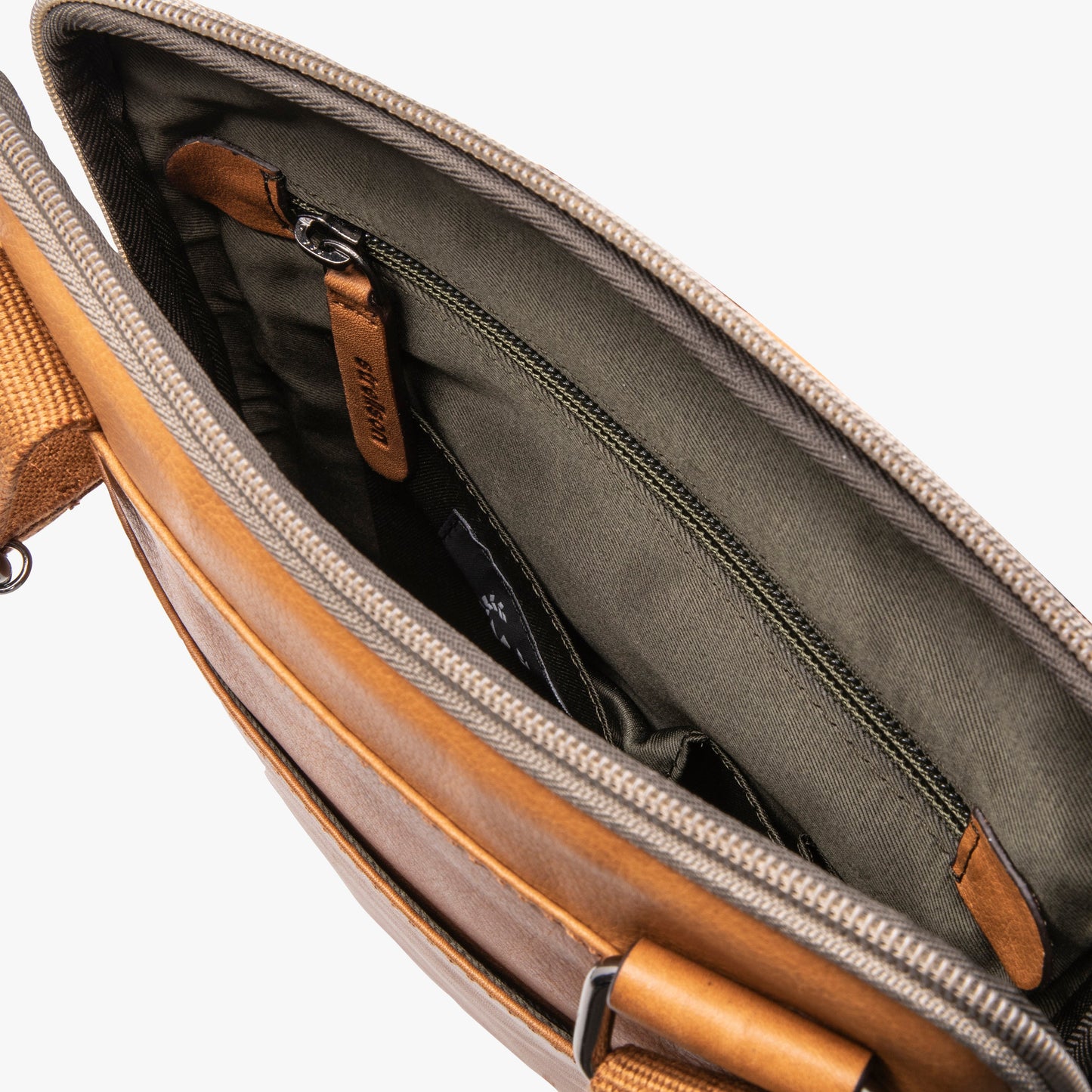 Schultertasche Brian 4010002770 von Strellson - Laure Bags and Travel