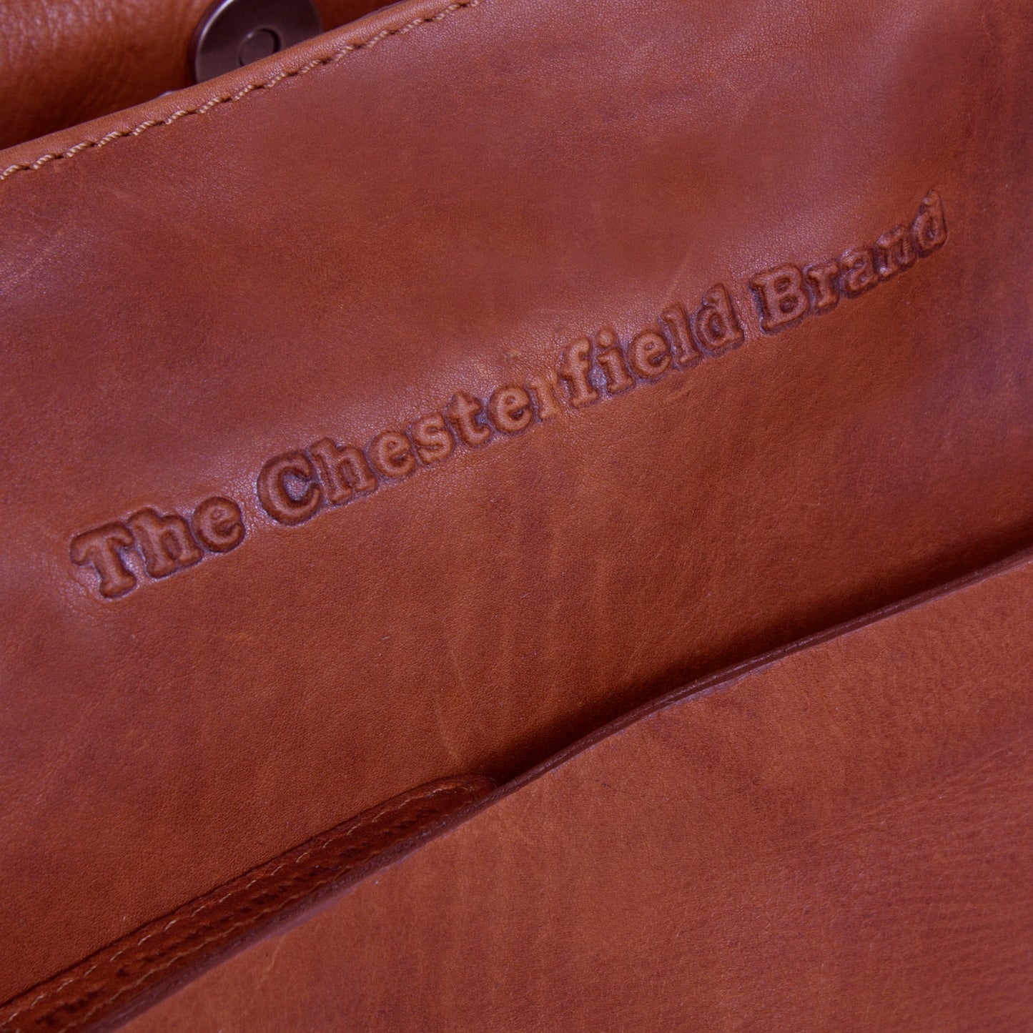 Shoulderbag Cardiff Cow Wax Pull Up - Laure Bags and Travel