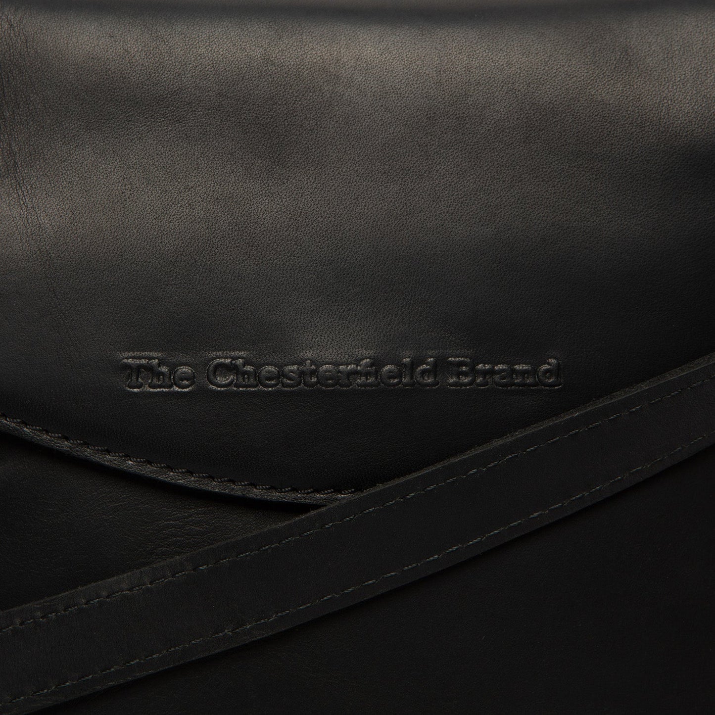 Shoulderbag Murcia Cow Wax Pull Up - Laure Bags and Travel