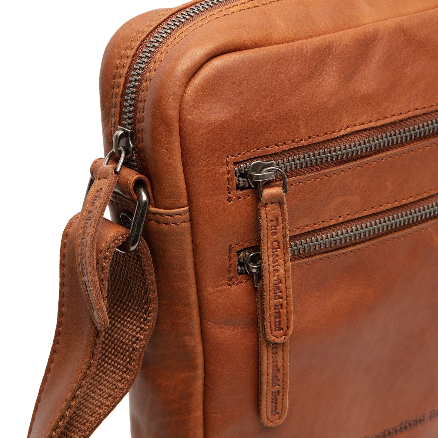 Shoulderbag San Diego Cow Wax Pull Up - Laure Bags and Travel