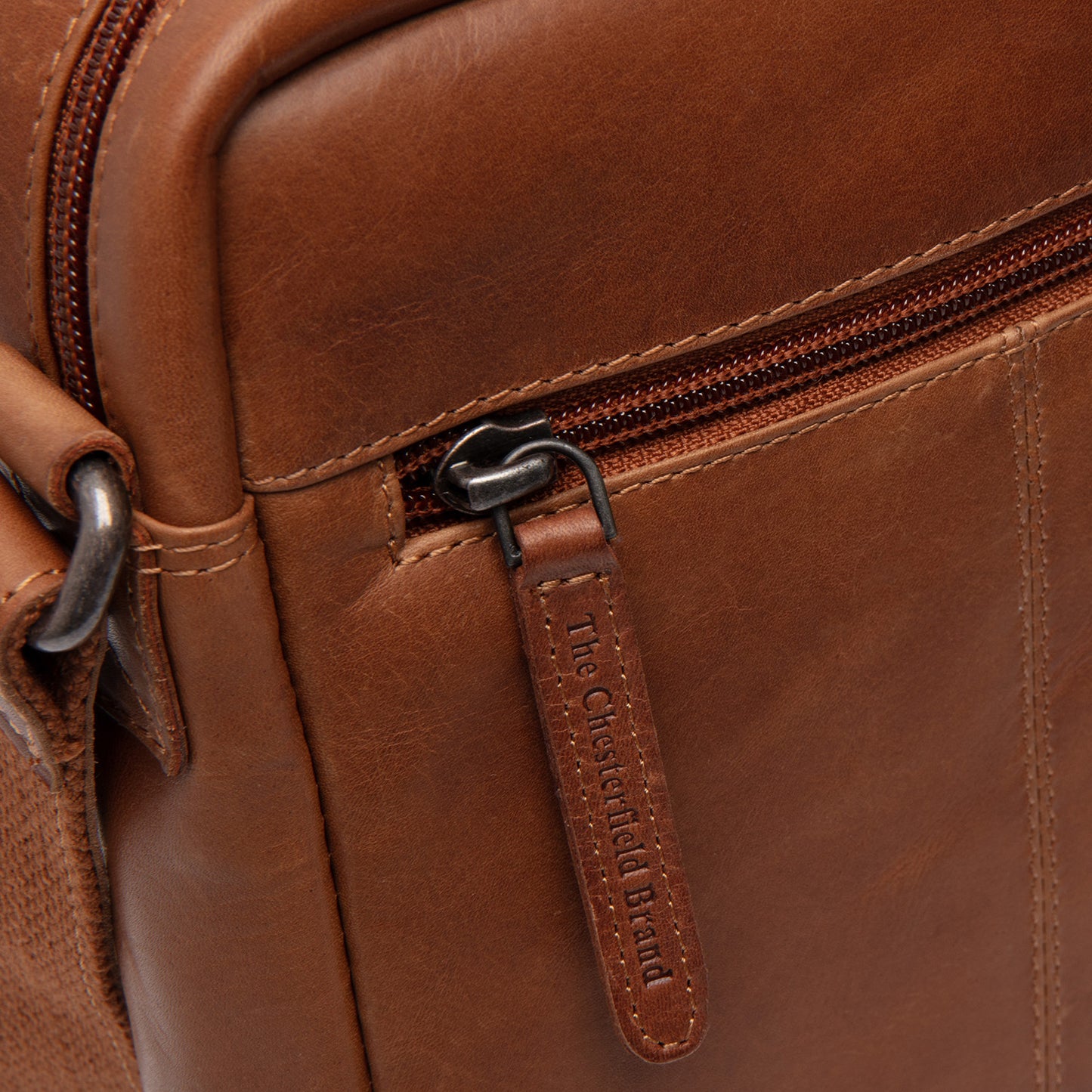 Schultertasche Laveno C48.1386 von The Chesterfield Brand