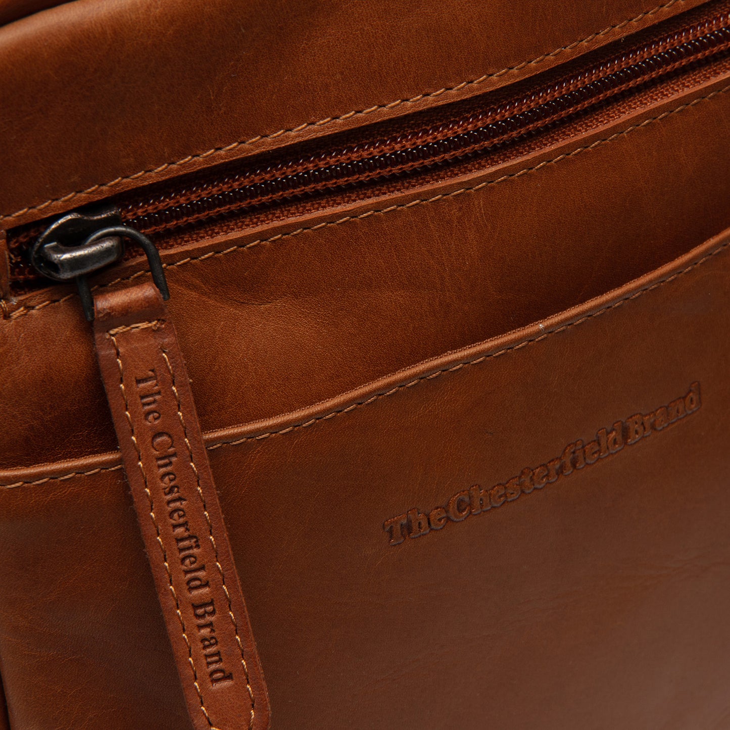 Schultertasche Laveno C48.1386 von The Chesterfield Brand