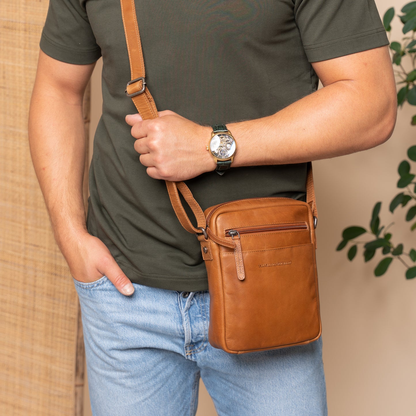 Schultertasche Laveno C48.1386 von The Chesterfield Brand