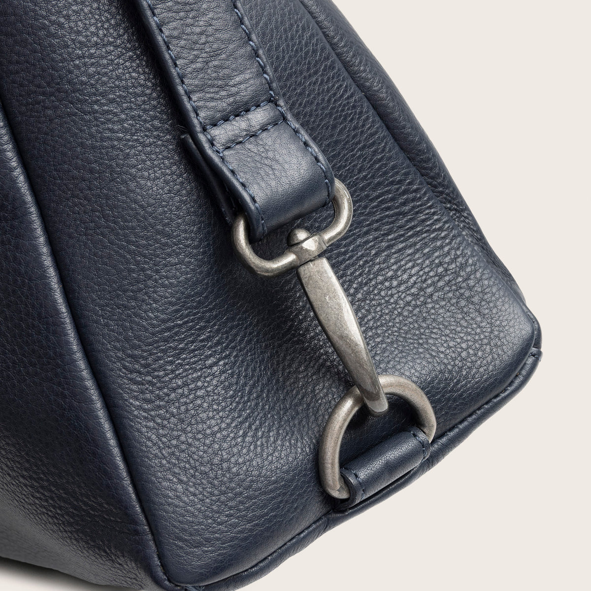 Schultertasche Azura C48.1438 von The Chesterfield Brand - Laure Green