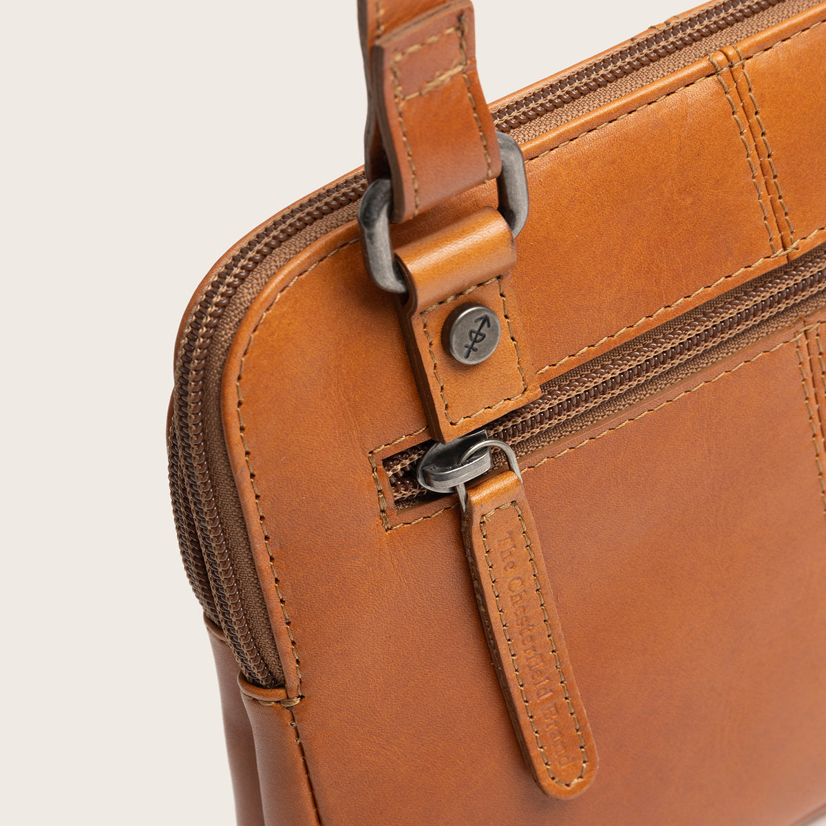 Schultertasche Caia C48.1446 von The Chesterfield Brand - Laure Green
