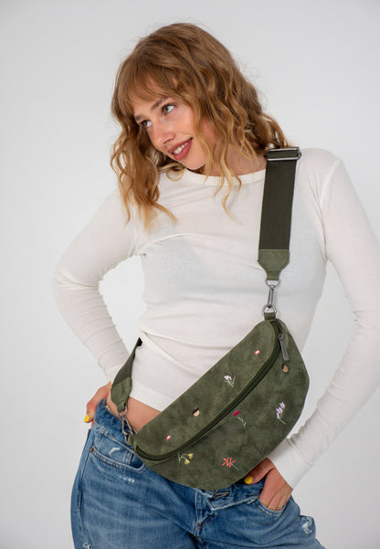 Bum Bag Medium Limited Embro Bloom Umhängetasche von Fritzi aus Preussen - Laure Green