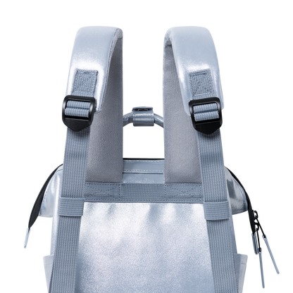 Adventurer Rucksack Iridescent von Cabaia