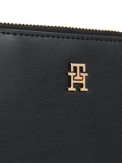 Damenbörse TH Icon Med AW0AW17742 von Tommy Hilfiger