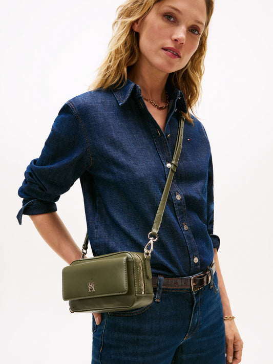 Schultertasche TH Icon AW0AW17680 von Tommy Hilfiger