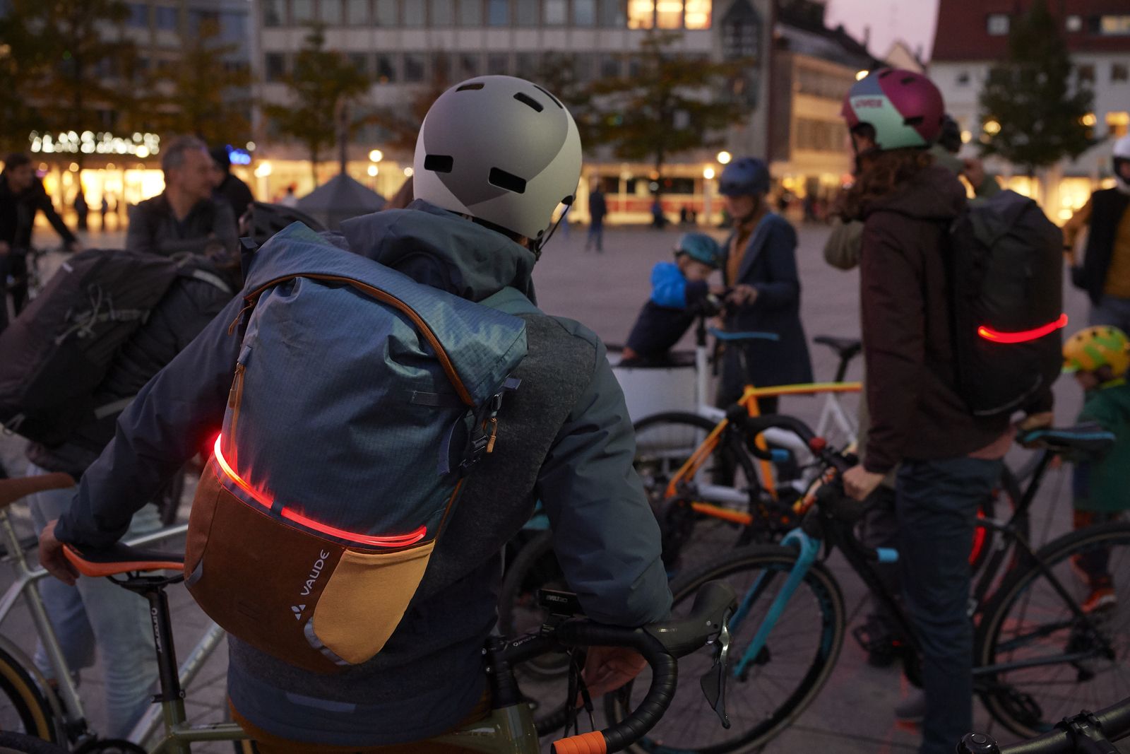 fahrradtasche stadt CityGo Bike 23 Fahrradtasche und Rucksack von VAUDE – Laure Bags and Travel