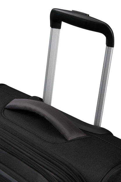 PULSONIC Spinner mit 4 Rollen Weichgepäck Koffer von American Tourister - Laure Bags and Travel